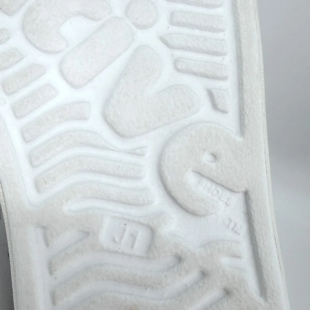 Native Kids White Shoes Sz 1